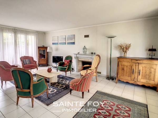 2023399 image3 - Sainte Foy Immobilier - Ce sont des agences immobilières dans l'Ouest Lyonnais spécialisées dans la location de maison ou d'appartement et la vente de propriété de prestige.