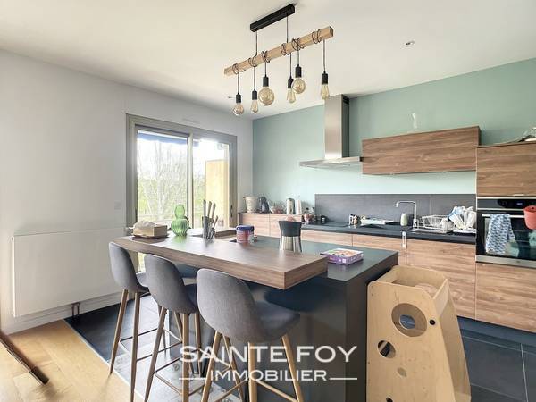 2023400 image2 - Sainte Foy Immobilier - Ce sont des agences immobilières dans l'Ouest Lyonnais spécialisées dans la location de maison ou d'appartement et la vente de propriété de prestige.
