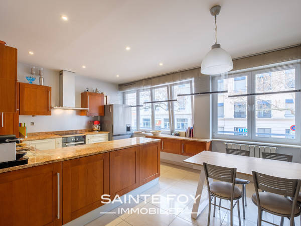 2023386 image3 - Sainte Foy Immobilier - Ce sont des agences immobilières dans l'Ouest Lyonnais spécialisées dans la location de maison ou d'appartement et la vente de propriété de prestige.