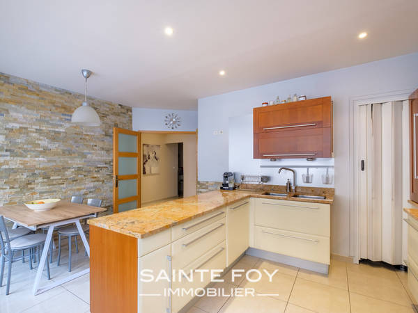2023386 image4 - Sainte Foy Immobilier - Ce sont des agences immobilières dans l'Ouest Lyonnais spécialisées dans la location de maison ou d'appartement et la vente de propriété de prestige.