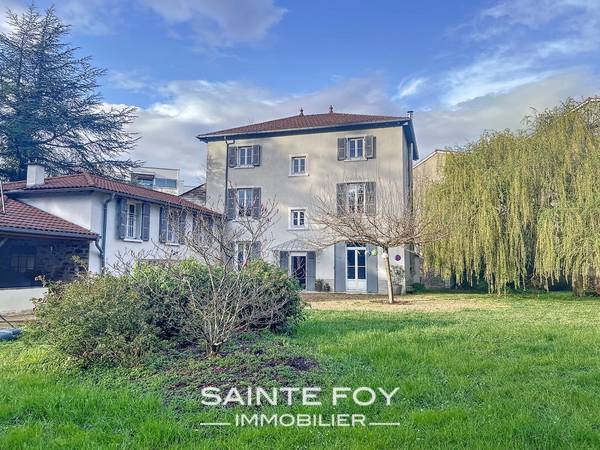 2023422 image10 - Sainte Foy Immobilier - Ce sont des agences immobilières dans l'Ouest Lyonnais spécialisées dans la location de maison ou d'appartement et la vente de propriété de prestige.