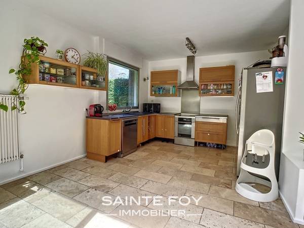 2023411 image5 - Sainte Foy Immobilier - Ce sont des agences immobilières dans l'Ouest Lyonnais spécialisées dans la location de maison ou d'appartement et la vente de propriété de prestige.