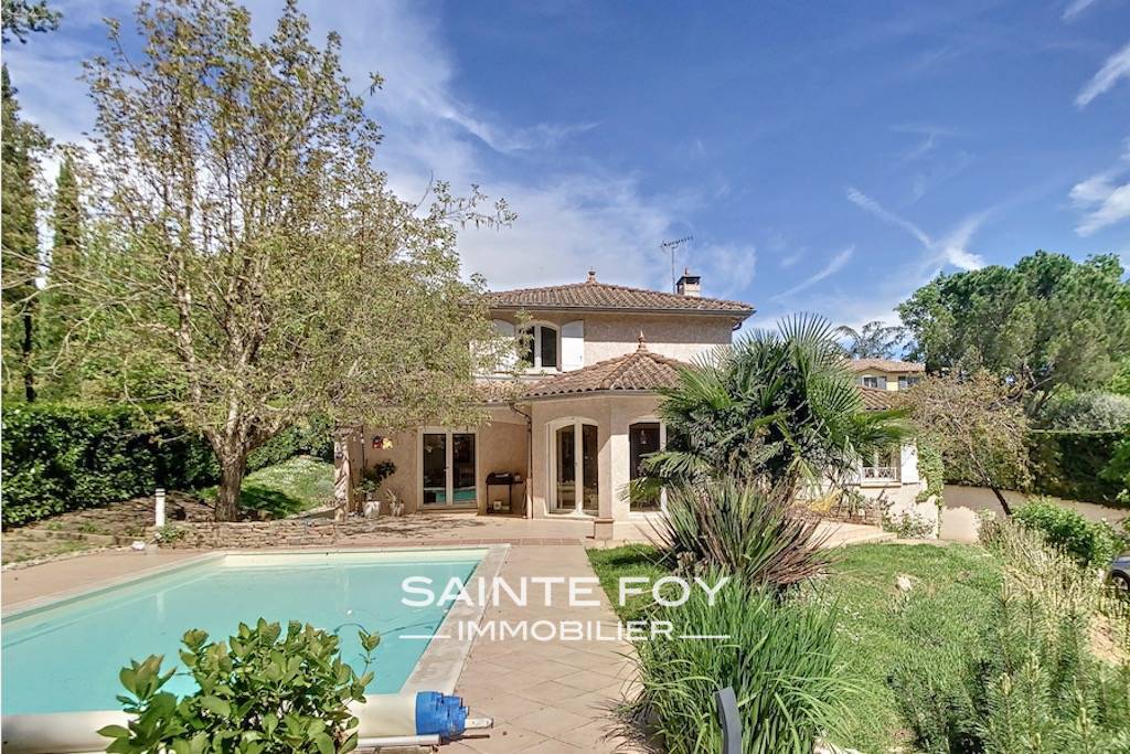 2023424 image1 - Sainte Foy Immobilier - Ce sont des agences immobilières dans l'Ouest Lyonnais spécialisées dans la location de maison ou d'appartement et la vente de propriété de prestige.