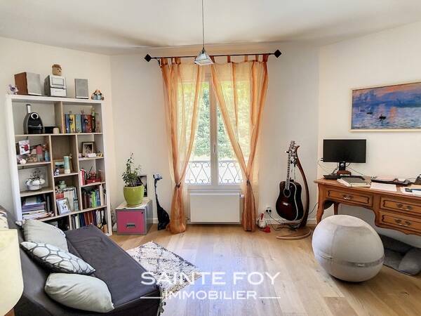 2023424 image7 - Sainte Foy Immobilier - Ce sont des agences immobilières dans l'Ouest Lyonnais spécialisées dans la location de maison ou d'appartement et la vente de propriété de prestige.