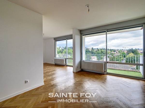 2019668 image3 - Sainte Foy Immobilier - Ce sont des agences immobilières dans l'Ouest Lyonnais spécialisées dans la location de maison ou d'appartement et la vente de propriété de prestige.