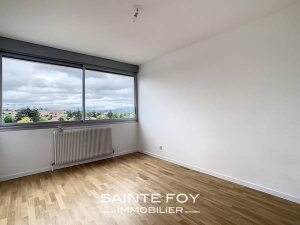 2019668 image7 - Sainte Foy Immobilier - Ce sont des agences immobilières dans l'Ouest Lyonnais spécialisées dans la location de maison ou d'appartement et la vente de propriété de prestige.