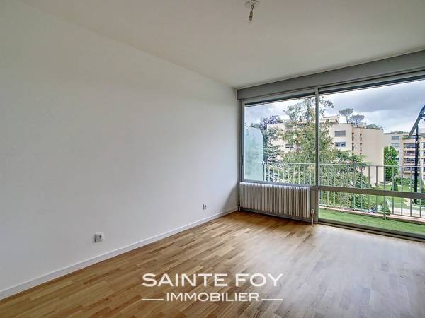 2019668 image8 - Sainte Foy Immobilier - Ce sont des agences immobilières dans l'Ouest Lyonnais spécialisées dans la location de maison ou d'appartement et la vente de propriété de prestige.