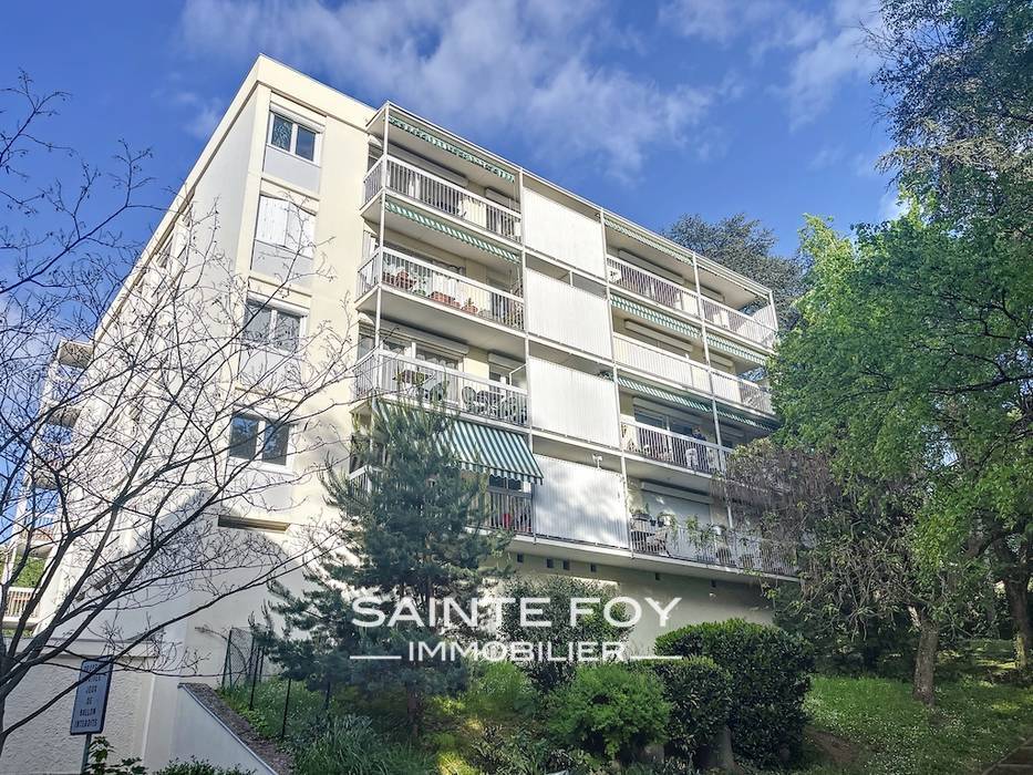 2023436 image1 - Sainte Foy Immobilier - Ce sont des agences immobilières dans l'Ouest Lyonnais spécialisées dans la location de maison ou d'appartement et la vente de propriété de prestige.