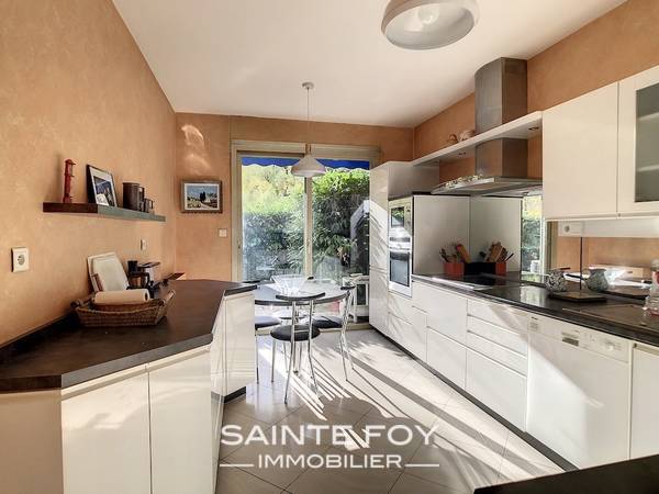 2023423 image5 - Sainte Foy Immobilier - Ce sont des agences immobilières dans l'Ouest Lyonnais spécialisées dans la location de maison ou d'appartement et la vente de propriété de prestige.
