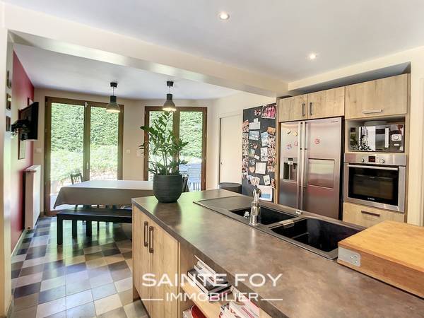 2023525 image5 - Sainte Foy Immobilier - Ce sont des agences immobilières dans l'Ouest Lyonnais spécialisées dans la location de maison ou d'appartement et la vente de propriété de prestige.