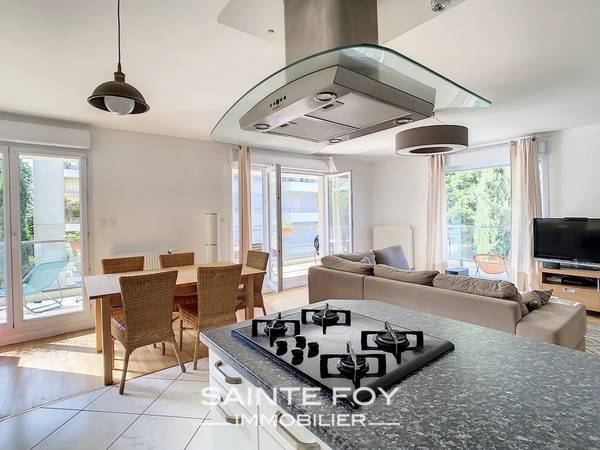 2021124 image4 - Sainte Foy Immobilier - Ce sont des agences immobilières dans l'Ouest Lyonnais spécialisées dans la location de maison ou d'appartement et la vente de propriété de prestige.