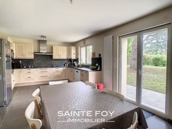 2023456 image4 - Sainte Foy Immobilier - Ce sont des agences immobilières dans l'Ouest Lyonnais spécialisées dans la location de maison ou d'appartement et la vente de propriété de prestige.