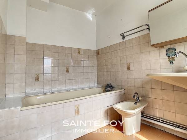 2023455 image9 - Sainte Foy Immobilier - Ce sont des agences immobilières dans l'Ouest Lyonnais spécialisées dans la location de maison ou d'appartement et la vente de propriété de prestige.