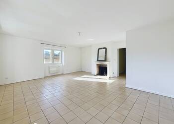 2023455 image1 - Sainte Foy Immobilier - Ce sont des agences immobilières dans l'Ouest Lyonnais spécialisées dans la location de maison ou d'appartement et la vente de propriété de prestige.