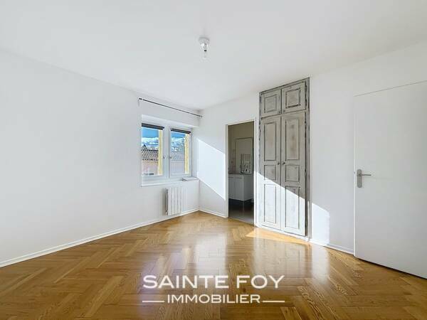 2023455 image4 - Sainte Foy Immobilier - Ce sont des agences immobilières dans l'Ouest Lyonnais spécialisées dans la location de maison ou d'appartement et la vente de propriété de prestige.