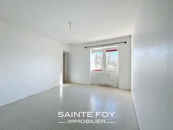 2023455 image5 - Sainte Foy Immobilier - Ce sont des agences immobilières dans l'Ouest Lyonnais spécialisées dans la location de maison ou d'appartement et la vente de propriété de prestige.