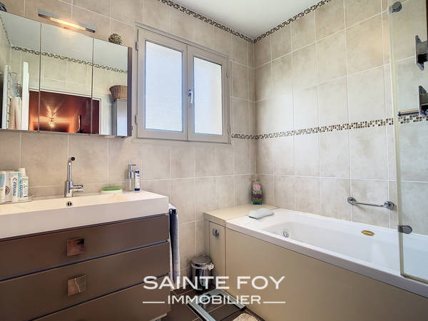 2023539 image6 - Sainte Foy Immobilier - Ce sont des agences immobilières dans l'Ouest Lyonnais spécialisées dans la location de maison ou d'appartement et la vente de propriété de prestige.