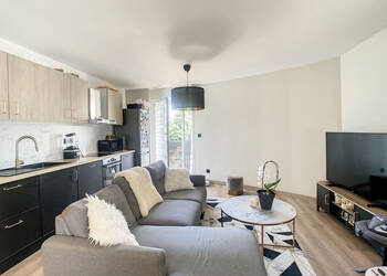 2022967 image1 - Sainte Foy Immobilier - Ce sont des agences immobilières dans l'Ouest Lyonnais spécialisées dans la location de maison ou d'appartement et la vente de propriété de prestige.