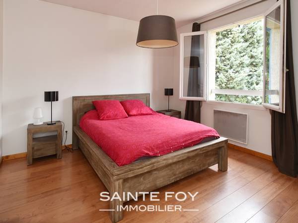17503 image5 - Sainte Foy Immobilier - Ce sont des agences immobilières dans l'Ouest Lyonnais spécialisées dans la location de maison ou d'appartement et la vente de propriété de prestige.