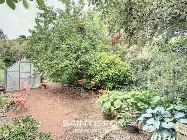 2022985 image2 - Sainte Foy Immobilier - Ce sont des agences immobilières dans l'Ouest Lyonnais spécialisées dans la location de maison ou d'appartement et la vente de propriété de prestige.