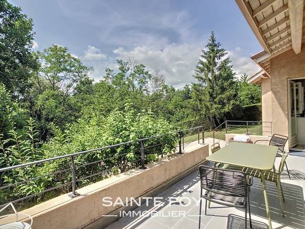 2023588 image5 - Sainte Foy Immobilier - Ce sont des agences immobilières dans l'Ouest Lyonnais spécialisées dans la location de maison ou d'appartement et la vente de propriété de prestige.