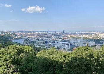 2023602 image1 - Sainte Foy Immobilier - Ce sont des agences immobilières dans l'Ouest Lyonnais spécialisées dans la location de maison ou d'appartement et la vente de propriété de prestige.