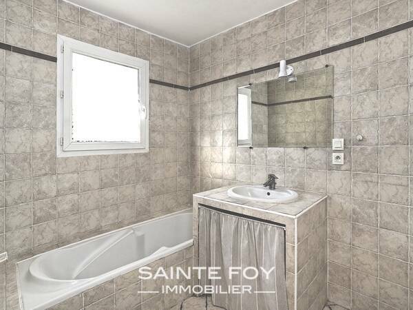 2023614 image10 - Sainte Foy Immobilier - Ce sont des agences immobilières dans l'Ouest Lyonnais spécialisées dans la location de maison ou d'appartement et la vente de propriété de prestige.