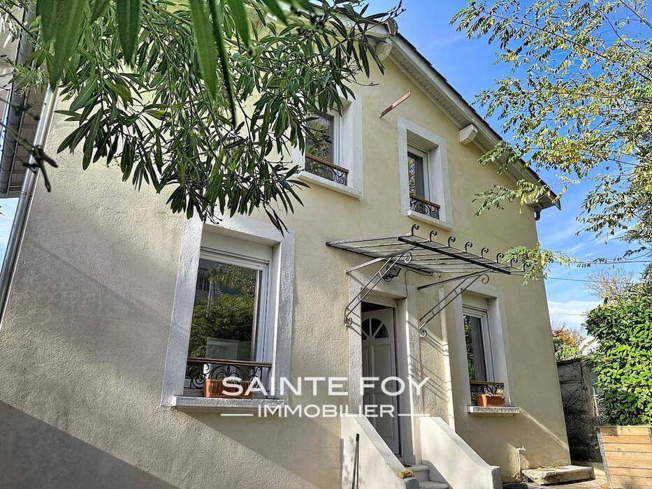 2023614 image1 - Sainte Foy Immobilier - Ce sont des agences immobilières dans l'Ouest Lyonnais spécialisées dans la location de maison ou d'appartement et la vente de propriété de prestige.