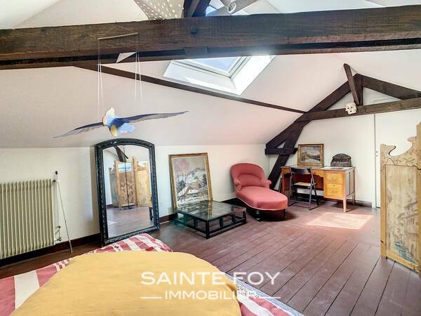 2023671 image8 - Sainte Foy Immobilier - Ce sont des agences immobilières dans l'Ouest Lyonnais spécialisées dans la location de maison ou d'appartement et la vente de propriété de prestige.