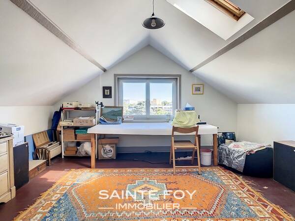 2023671 image9 - Sainte Foy Immobilier - Ce sont des agences immobilières dans l'Ouest Lyonnais spécialisées dans la location de maison ou d'appartement et la vente de propriété de prestige.