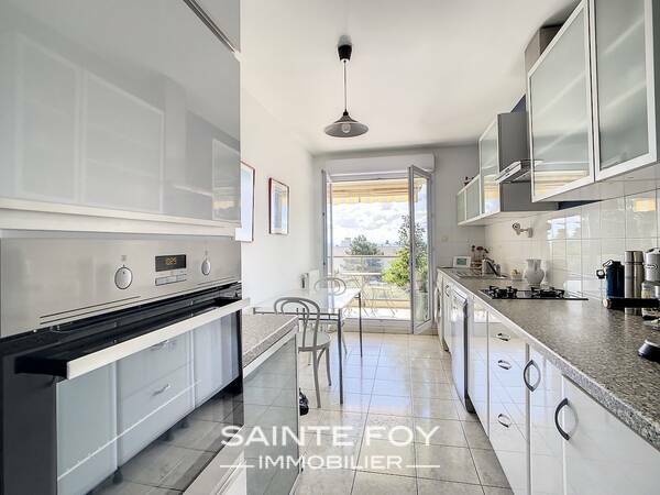 2023458 image5 - Sainte Foy Immobilier - Ce sont des agences immobilières dans l'Ouest Lyonnais spécialisées dans la location de maison ou d'appartement et la vente de propriété de prestige.