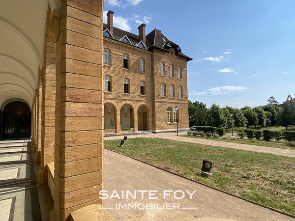 2023649 image9 - Sainte Foy Immobilier - Ce sont des agences immobilières dans l'Ouest Lyonnais spécialisées dans la location de maison ou d'appartement et la vente de propriété de prestige.