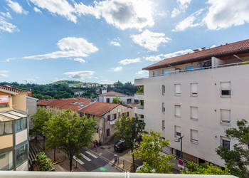 2023689 image1 - Sainte Foy Immobilier - Ce sont des agences immobilières dans l'Ouest Lyonnais spécialisées dans la location de maison ou d'appartement et la vente de propriété de prestige.