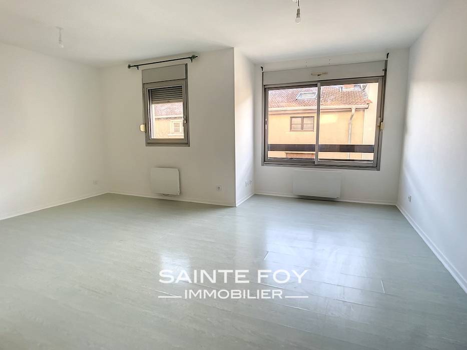 2023599 image1 - Sainte Foy Immobilier - Ce sont des agences immobilières dans l'Ouest Lyonnais spécialisées dans la location de maison ou d'appartement et la vente de propriété de prestige.
