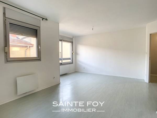 2023599 image3 - Sainte Foy Immobilier - Ce sont des agences immobilières dans l'Ouest Lyonnais spécialisées dans la location de maison ou d'appartement et la vente de propriété de prestige.