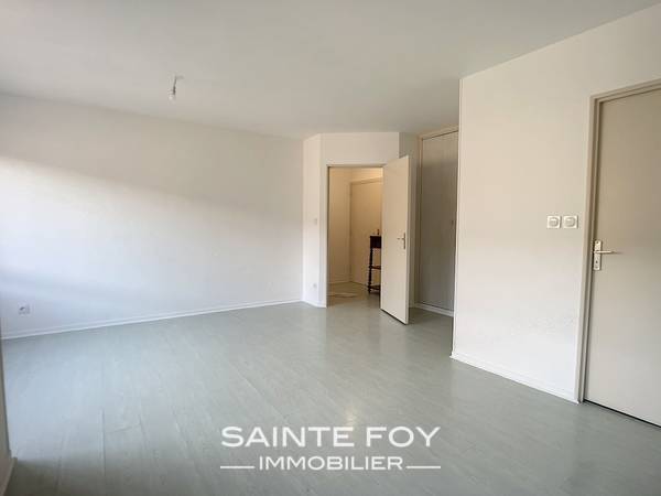 2023599 image5 - Sainte Foy Immobilier - Ce sont des agences immobilières dans l'Ouest Lyonnais spécialisées dans la location de maison ou d'appartement et la vente de propriété de prestige.