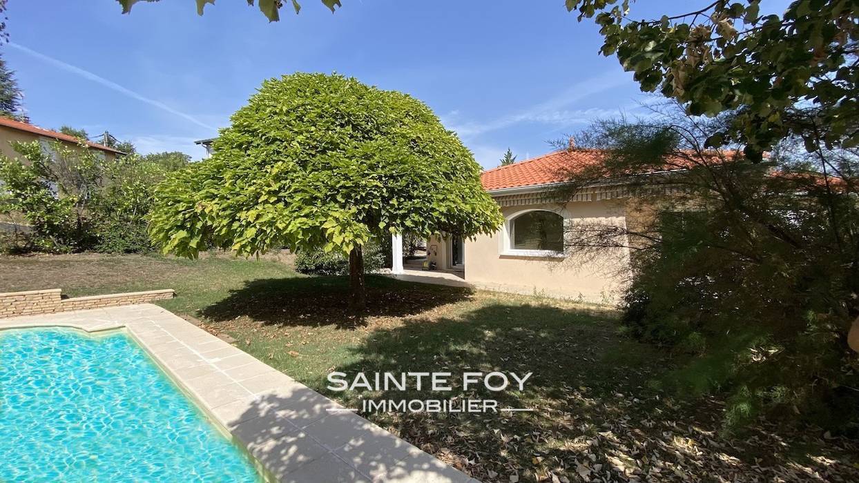 2023705 image1 - Sainte Foy Immobilier - Ce sont des agences immobilières dans l'Ouest Lyonnais spécialisées dans la location de maison ou d'appartement et la vente de propriété de prestige.