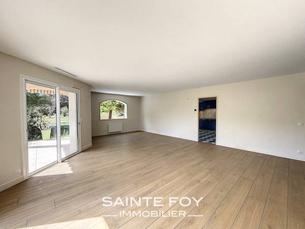2023705 image3 - Sainte Foy Immobilier - Ce sont des agences immobilières dans l'Ouest Lyonnais spécialisées dans la location de maison ou d'appartement et la vente de propriété de prestige.