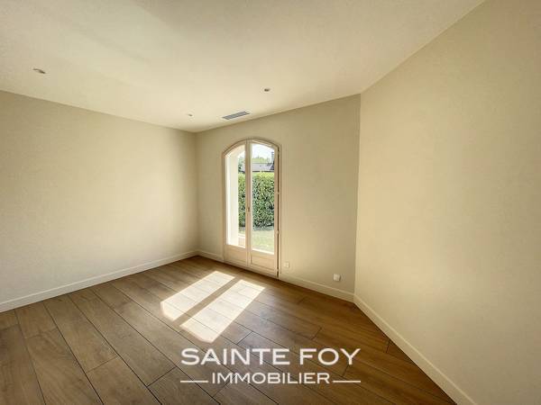 2023705 image5 - Sainte Foy Immobilier - Ce sont des agences immobilières dans l'Ouest Lyonnais spécialisées dans la location de maison ou d'appartement et la vente de propriété de prestige.