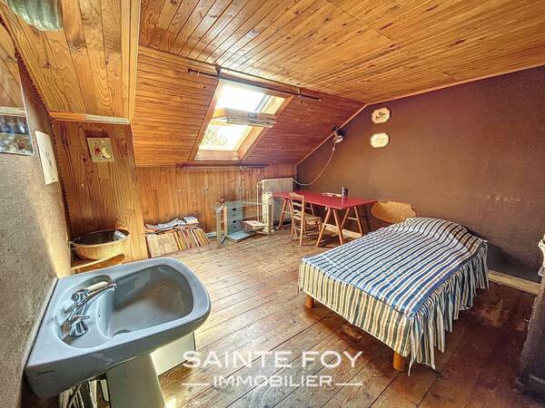 2023650 image5 - Sainte Foy Immobilier - Ce sont des agences immobilières dans l'Ouest Lyonnais spécialisées dans la location de maison ou d'appartement et la vente de propriété de prestige.