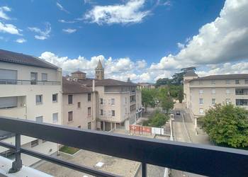 2023735 image1 - Sainte Foy Immobilier - Ce sont des agences immobilières dans l'Ouest Lyonnais spécialisées dans la location de maison ou d'appartement et la vente de propriété de prestige.