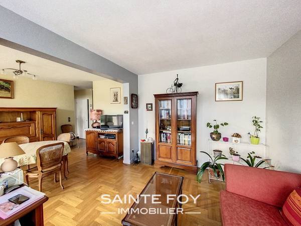 2023749 image3 - Sainte Foy Immobilier - Ce sont des agences immobilières dans l'Ouest Lyonnais spécialisées dans la location de maison ou d'appartement et la vente de propriété de prestige.