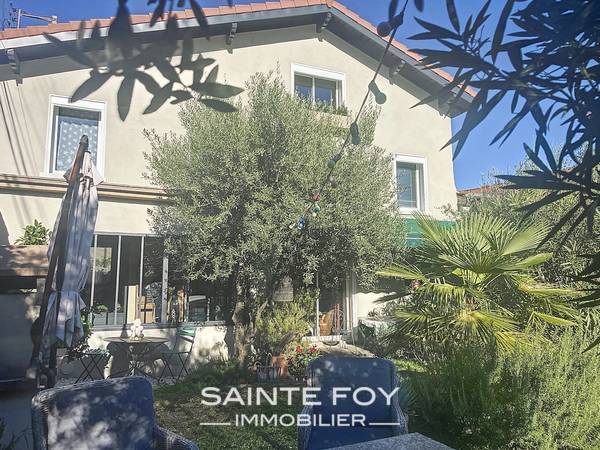 2022600 image2 - Sainte Foy Immobilier - Ce sont des agences immobilières dans l'Ouest Lyonnais spécialisées dans la location de maison ou d'appartement et la vente de propriété de prestige.