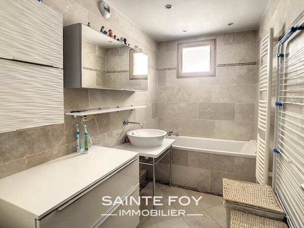 2023771 image6 - Sainte Foy Immobilier - Ce sont des agences immobilières dans l'Ouest Lyonnais spécialisées dans la location de maison ou d'appartement et la vente de propriété de prestige.