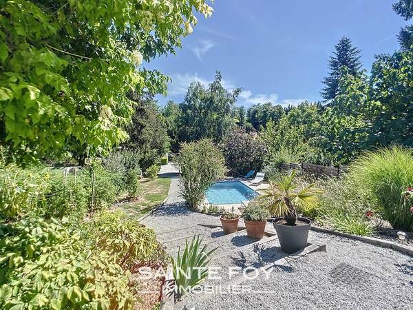 2023701 image2 - Sainte Foy Immobilier - Ce sont des agences immobilières dans l'Ouest Lyonnais spécialisées dans la location de maison ou d'appartement et la vente de propriété de prestige.