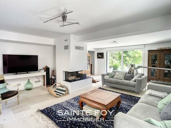 2023701 image4 - Sainte Foy Immobilier - Ce sont des agences immobilières dans l'Ouest Lyonnais spécialisées dans la location de maison ou d'appartement et la vente de propriété de prestige.