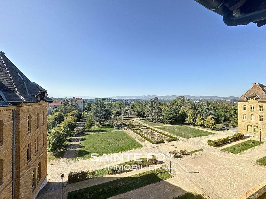 2023628 image1 - Sainte Foy Immobilier - Ce sont des agences immobilières dans l'Ouest Lyonnais spécialisées dans la location de maison ou d'appartement et la vente de propriété de prestige.