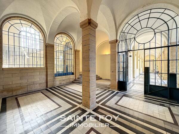 2023628 image9 - Sainte Foy Immobilier - Ce sont des agences immobilières dans l'Ouest Lyonnais spécialisées dans la location de maison ou d'appartement et la vente de propriété de prestige.