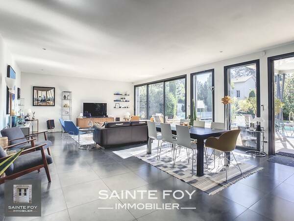 2023794 image2 - Sainte Foy Immobilier - Ce sont des agences immobilières dans l'Ouest Lyonnais spécialisées dans la location de maison ou d'appartement et la vente de propriété de prestige.