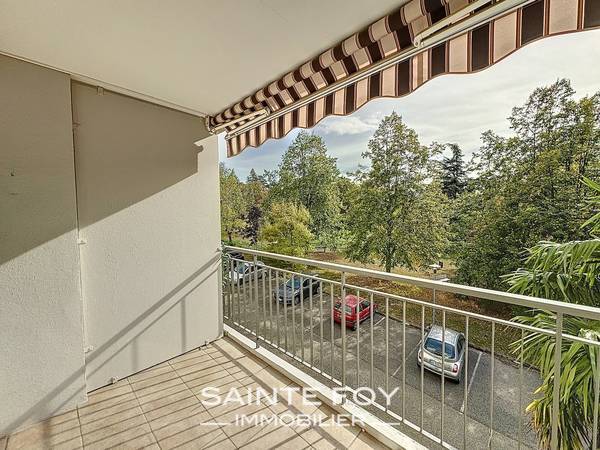 2023800 image6 - Sainte Foy Immobilier - Ce sont des agences immobilières dans l'Ouest Lyonnais spécialisées dans la location de maison ou d'appartement et la vente de propriété de prestige.